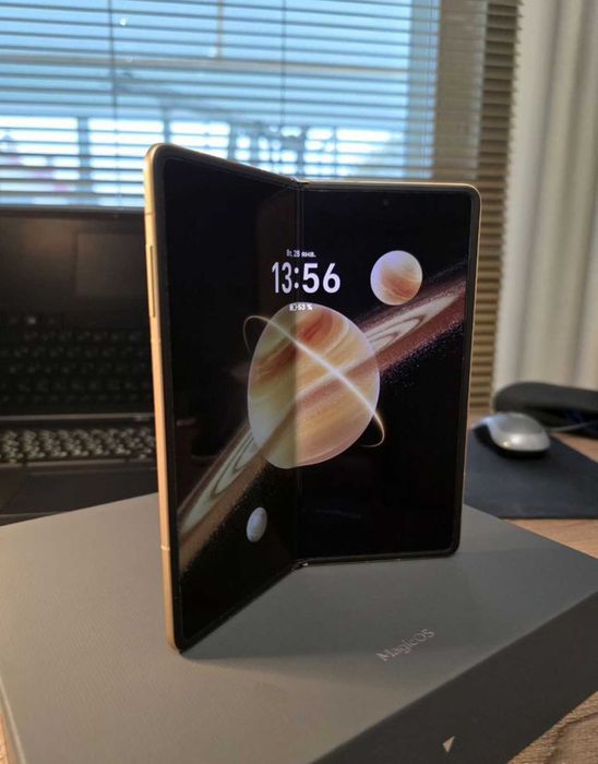 Honor Magic v3   1Tb