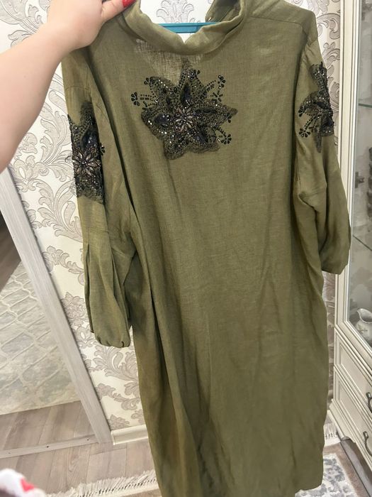 Продам платье 60-62 размер