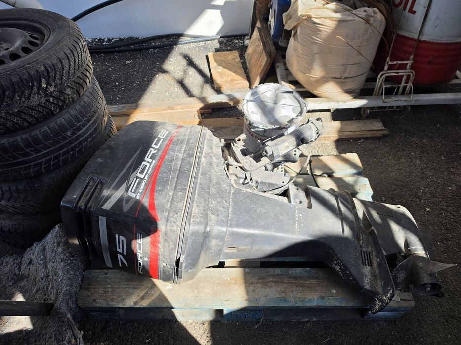 Vand motor barca mercury 75 hp 2t