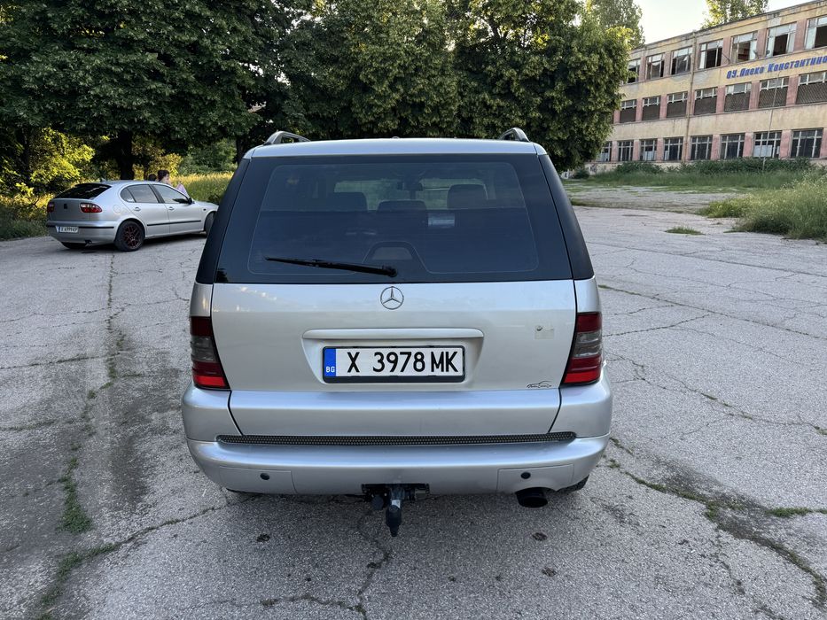 Mercedes   ML270