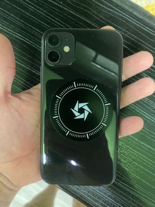 Продам айфон 11 128 гб