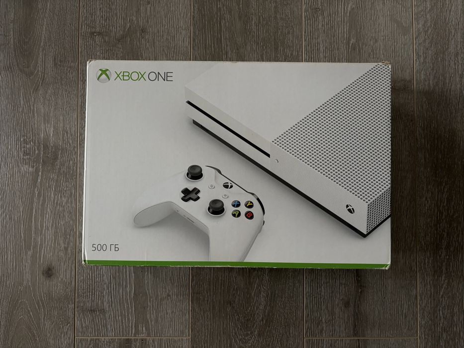 Продам Xbox One S с играми