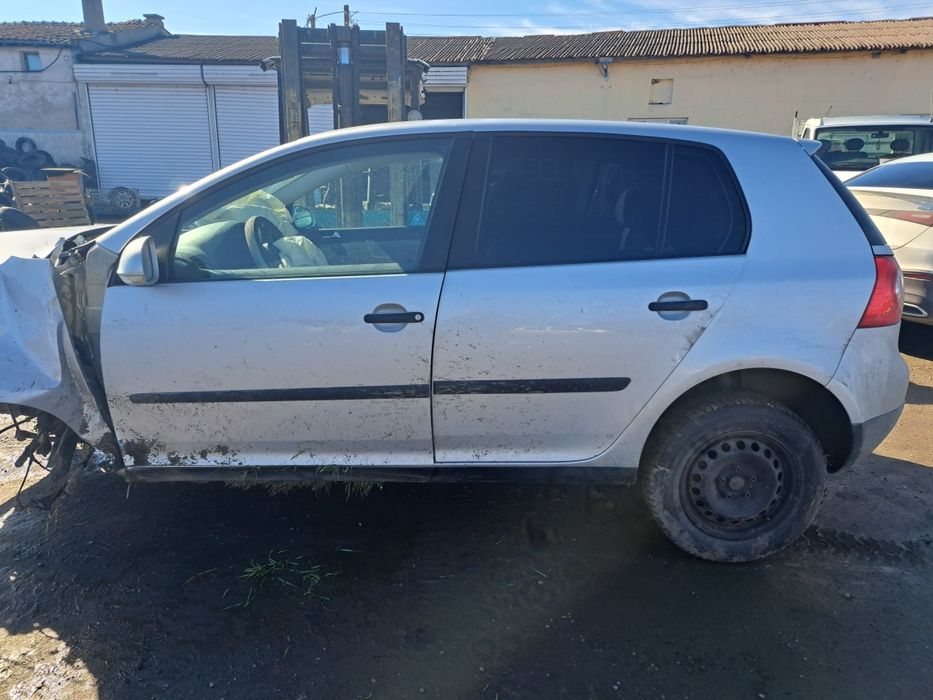 Голф 5 1.4 16V на части !