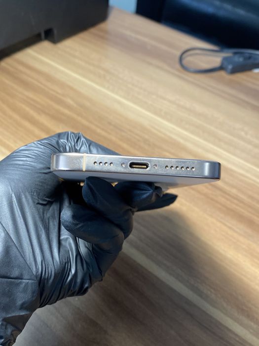 iPhone 16 Pro Max • 512 GB • Desert  Titanium