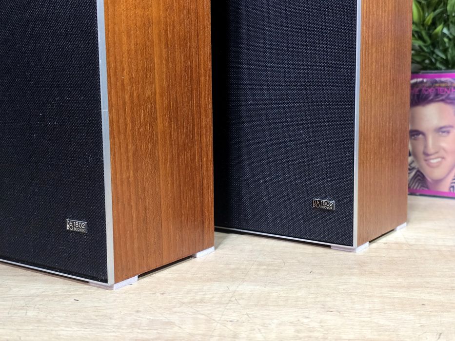 Boxe BANG & OLUFSEN BEOVOX 1802 hi-fi retro , lemn vintage,  slim