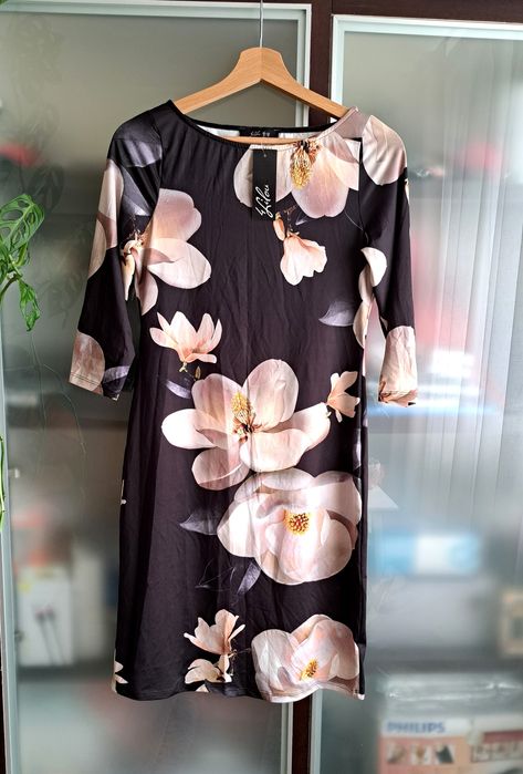 Rochie noua cu eticheta