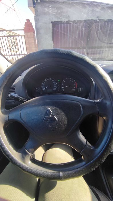 Продам Mitsubishi Carisma 2003 г