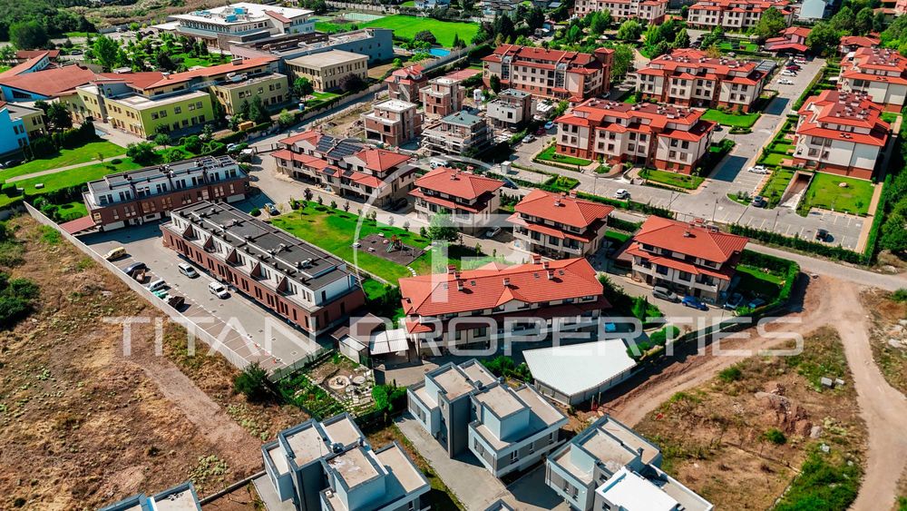 Къща за продажба в м-т Детски град, с. Панчарево