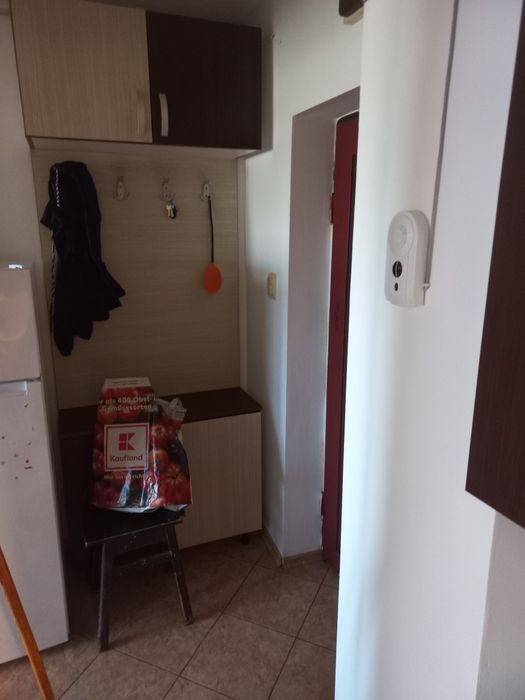 Inchiriez garsoniera dubla vest