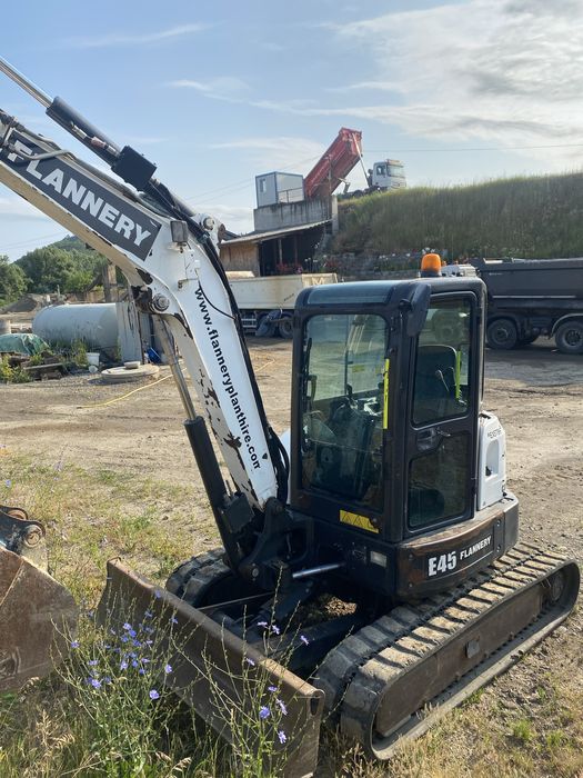 Miniexcavator BOBCAT E45
