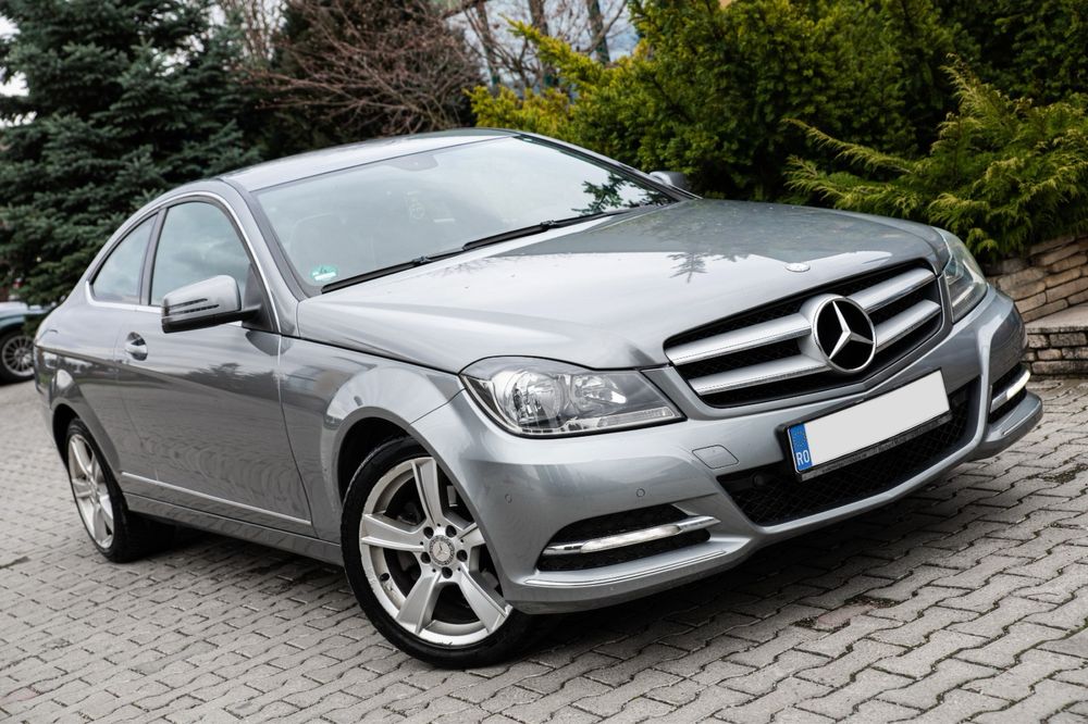 MERCEDES-BENZ C-Class 2012