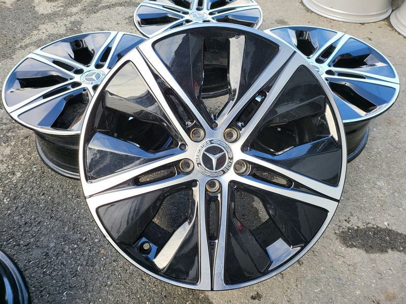 18цола Mercedes A CLA B Мерцедес 4бр Оригинални