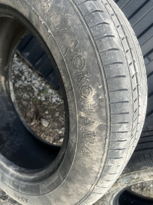 Продам резину летнию 215/60/16