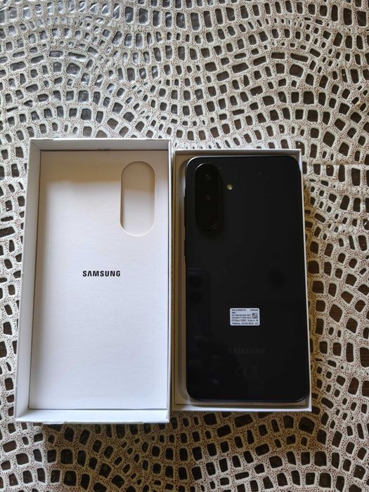 Vând Samsung A36 nou