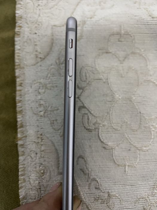 Продам айфон 6 SE