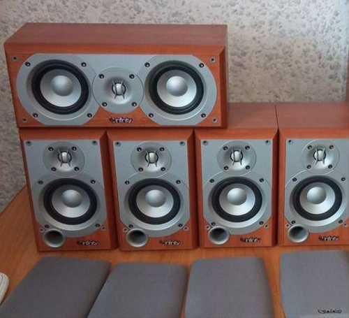 Av ресивер Yamaha RX-V4A