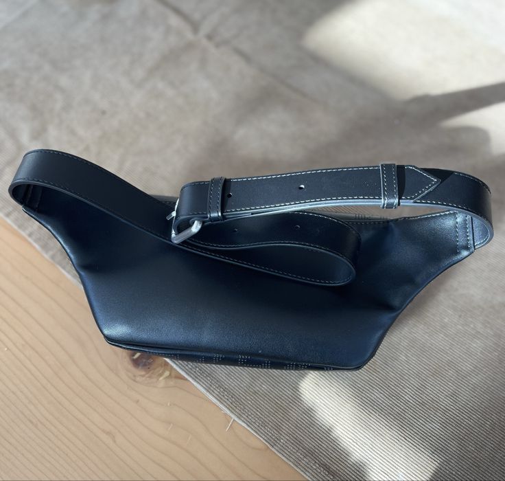 Чантичка за кръст/ през рамо