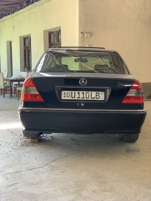 Mercedes Benz W202 (C180)