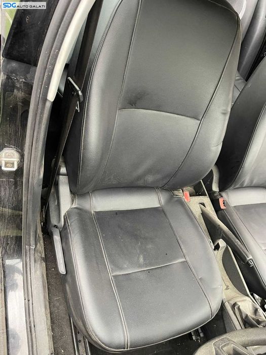 Scaun Dreapta Fata Pasager Retapitat Vinilin Fara Incalzire Skoda Rapid 2012 - 2022 [C1597]