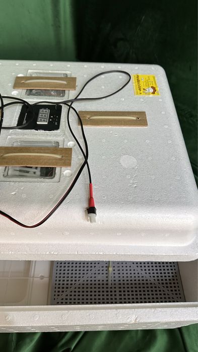 Инкубатор Несушка 77 яиц в Алматы