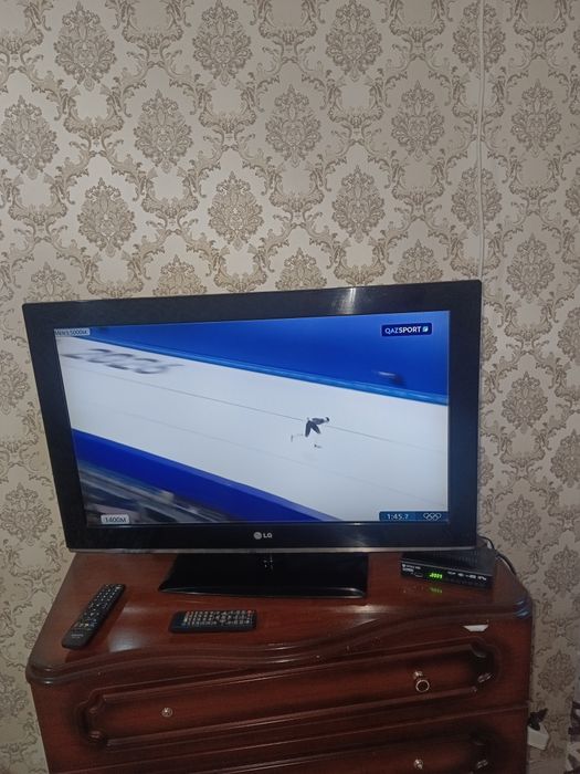 Телевизор lg 80×50