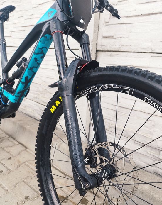 Bicicletă YT Capra 27" AL 2018, Negru Perlat/Albastru Turcoaz.