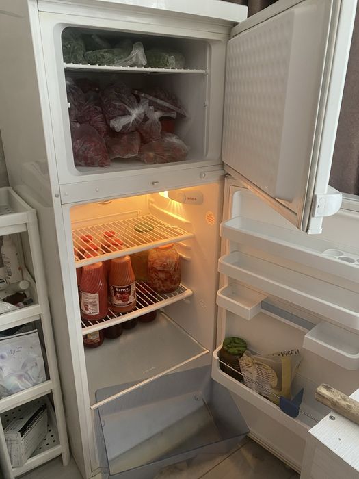 Продам холодильник