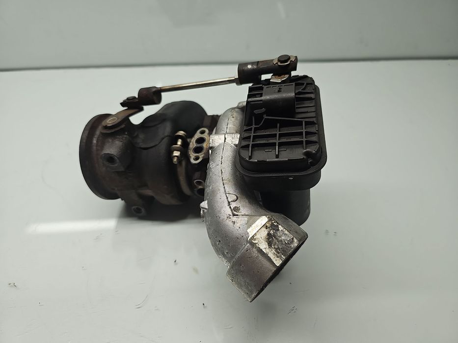 Turbina Seat Leon (5F1) [Fabr 2012-2018] 04E1457226 2.0 TDI CZEA 110KW