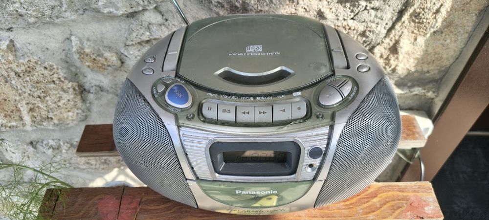 Два касетофона Philips и Panasonic,