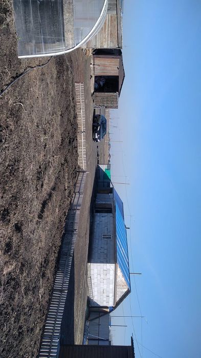 Продам дом с большой территорией