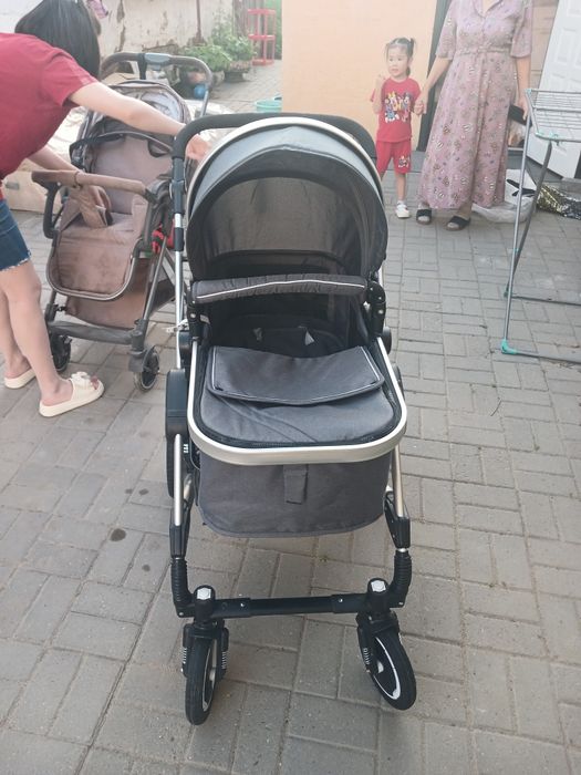 Детская коляска всесезонная