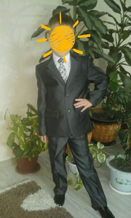 Продам костюм тройка