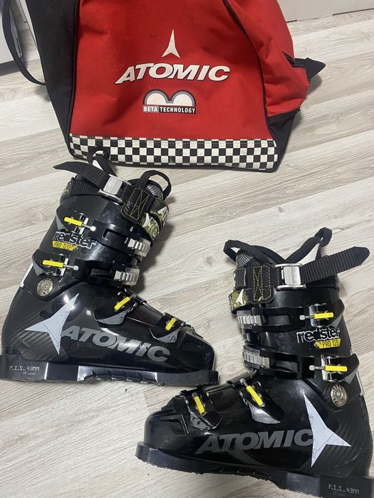 Ски обувки Atomic Redster Pro 120 FIS