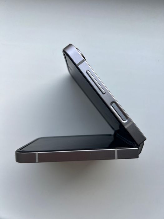 Samsung Galaxy Z Flip 6