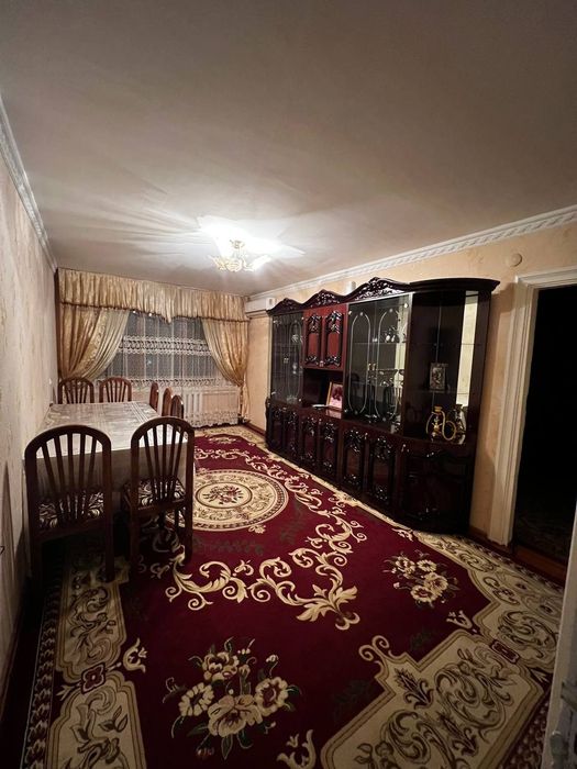 Продаётся 5 комнатная квартира