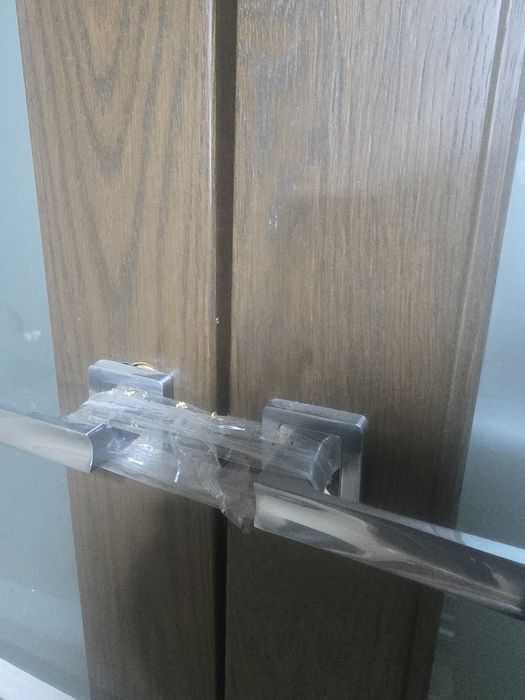 Продам двери чистое дерево дубовые