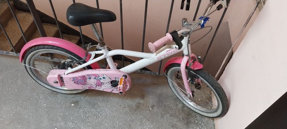 Bicicleta fetite B-twin