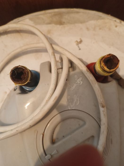 Продам аристон 80-литр