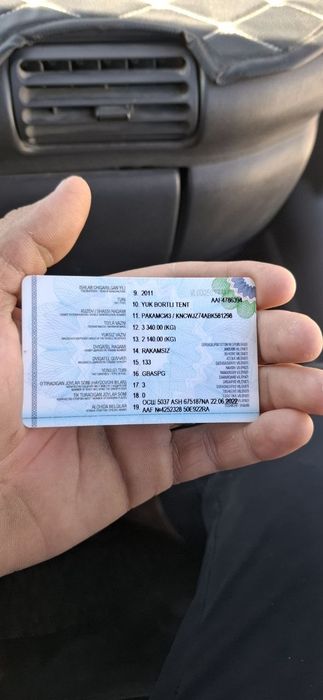 Kia bongo 2011 holati zoʻr 1200kg ishga tayor balonlari  yangi