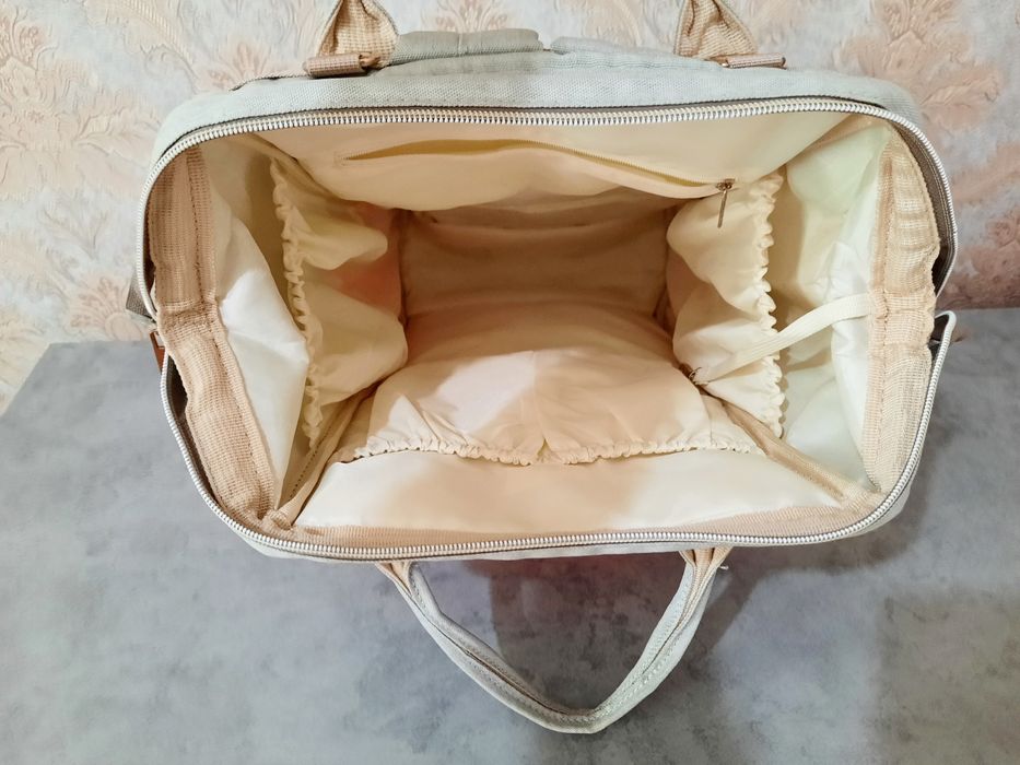 Рюкзак большой, вместительный