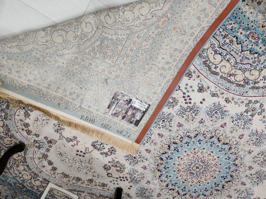 Продам шёлковый ковёр