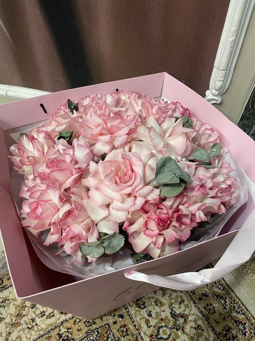 Цветы срочно продам