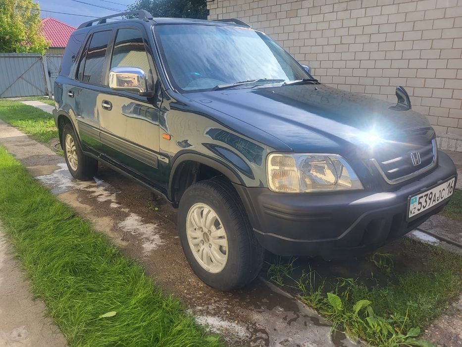 Автомобиль Хонда ЦРВ