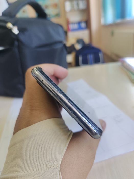 Vivo v21e смартфон