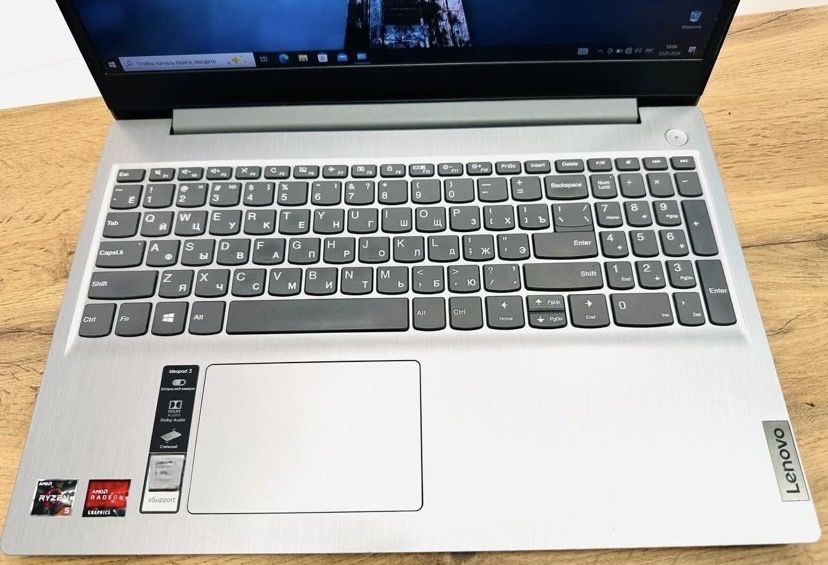 Продам ноутбок lenovo