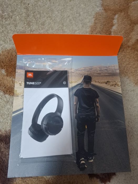 Продам наушники JBL новые оригинал