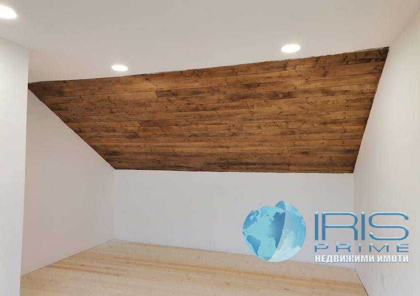 Продава се Къща в с. Осмар, Област Шумен - 226 кв.м за 553 €/кв.м - Снимка #12