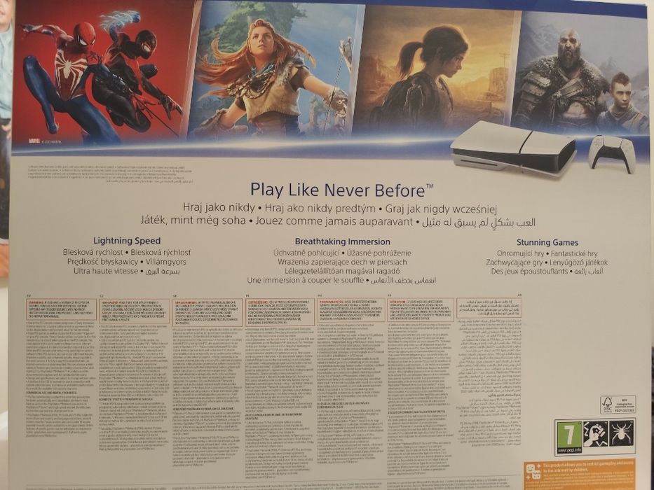 Vând consolă Sony PlayStation 5 Slim (PS5) 1TB, D-Chassis, White, în stare excelentă de funcționare și aspect, folosită cu grijă.