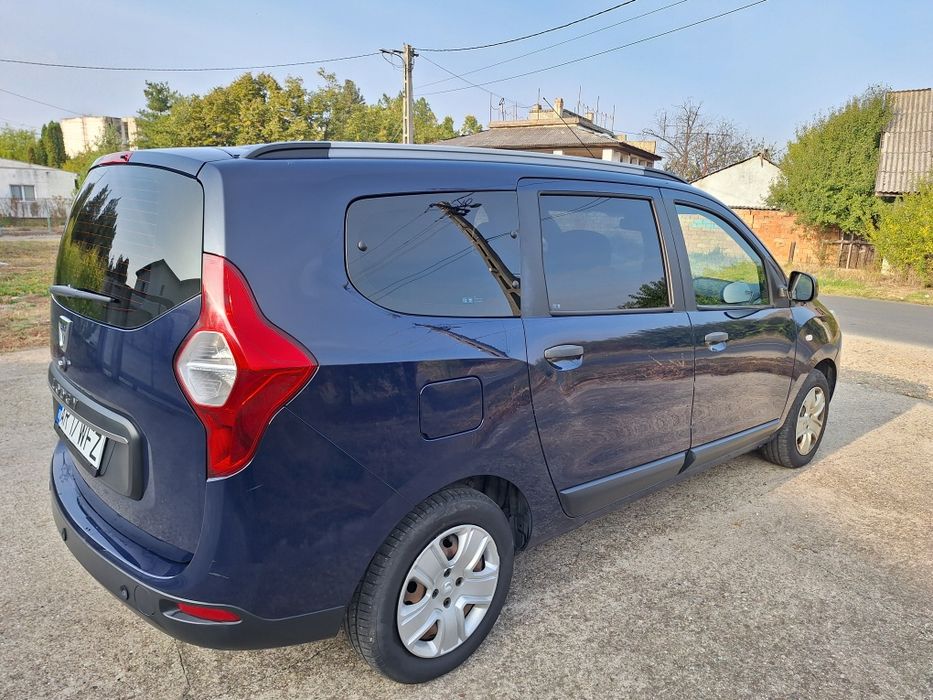 Vând Dacia Lodgy