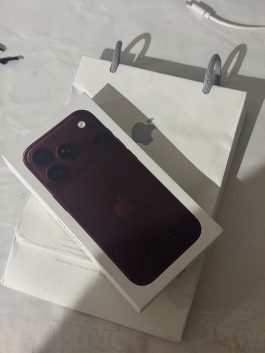 iPhone 18 Pro 256GB, Burgundy, US Model